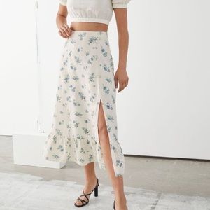 ⚡️SOLD⚡️ & Other Stories Floral Linen Skirt with Slit